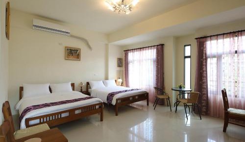 Classic Quadruple Room