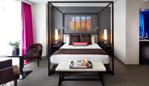 Deluxe King Room