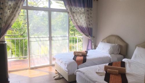 Twin Room with Balcony