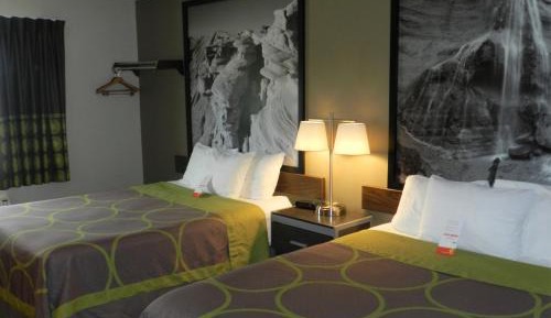 Queen Room with Two Queen Beds - Non-Smoking - Pet Friendly