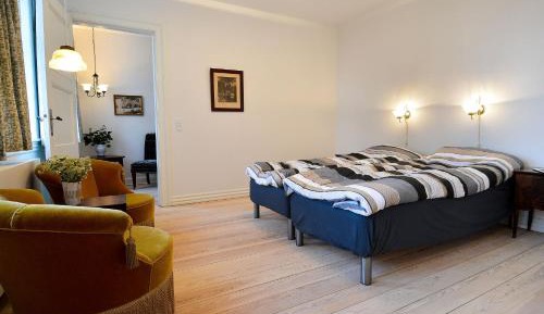 Triple Room with Shared External Bathroom 