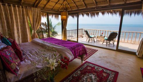 Deluxe Double Room with Balcony and Sea View