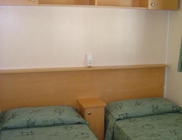Three-Bedroom Mobile Home (6 Adults)