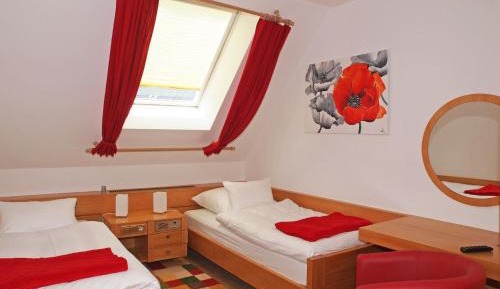 Comfort Twin Room