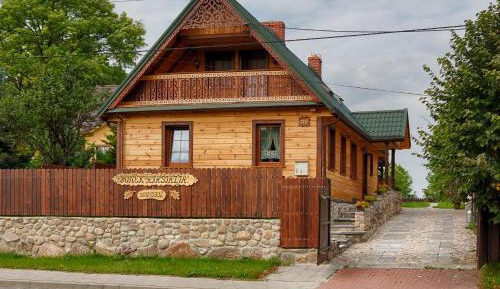 Three-Bedroom Townhouse