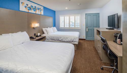 Double Room with Two Double Beds - Non-Smoking