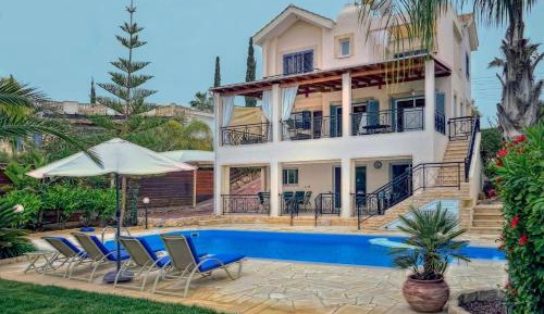 Villa - Beach Front