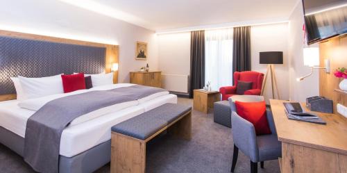 Deluxe Double Room with Balcony