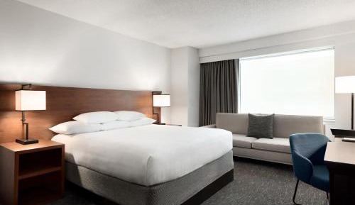 Corner King Room