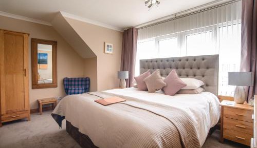 Superior King Suite