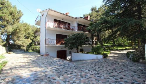 Two-Bedroom Apartment with Balcony