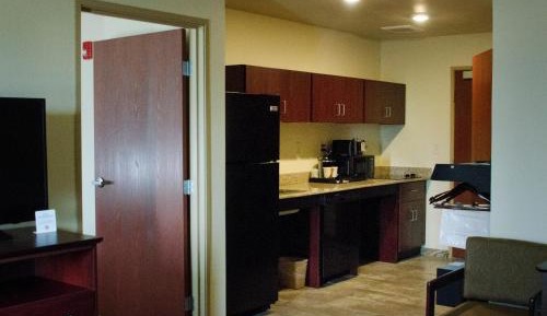 Deluxe King Suite
