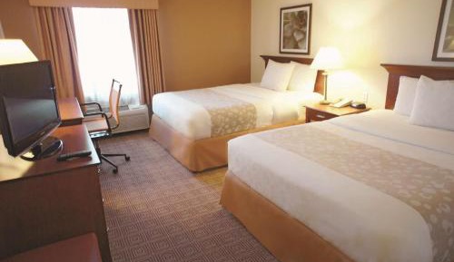 Double Room with Two Double Beds - Disability Access