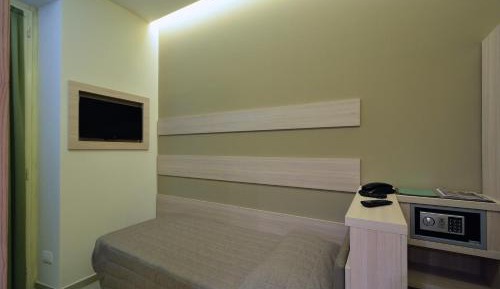 Deluxe Single Room