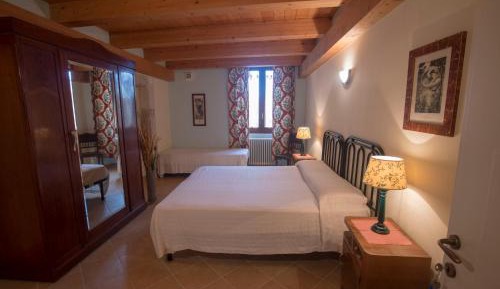 Triple Room with Private Bathroom