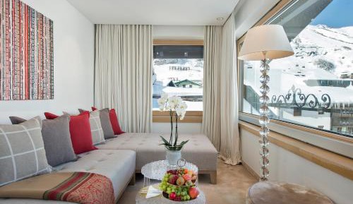 Two-Bedroom Suite