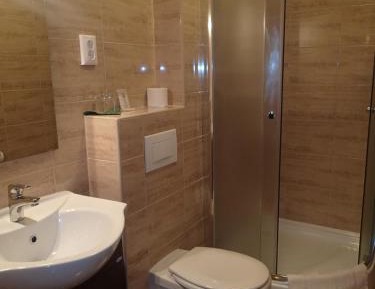 Twin Room with Private External Bathroom