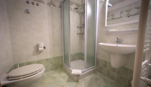 Studio (2 Adults)