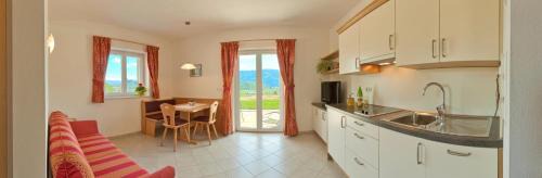 Apartment with Garden View