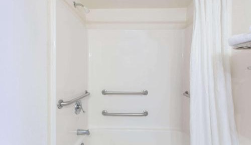Queen Room with Two Queen Beds - Disability Access