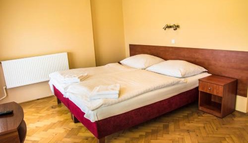 Double or Twin Room with Bathroom