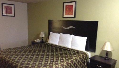 King Room - Non-Smoking