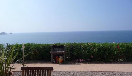 One-Bedroom Apartment with Sea View and Large Terrace