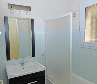 One-Bedroom Apartment with Sea View and Balcony