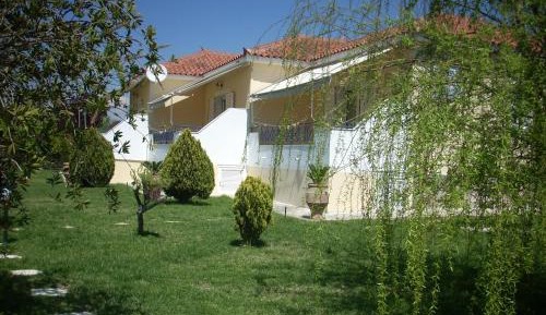 Deluxe Studio
