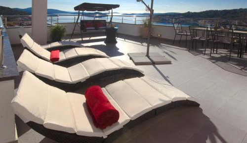 Apartment with Terrace