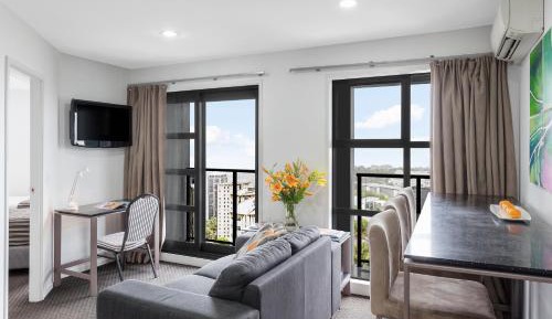Deluxe Two-Bedroom Apartment