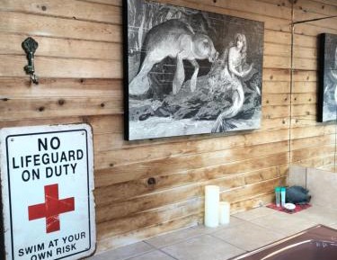 Queen Room with Spa Bath