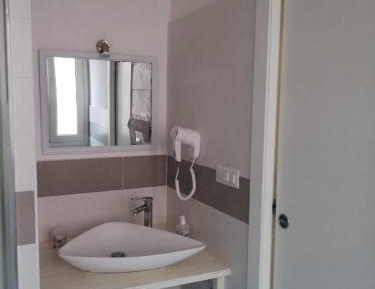 Quadruple Room with Private Bathroom