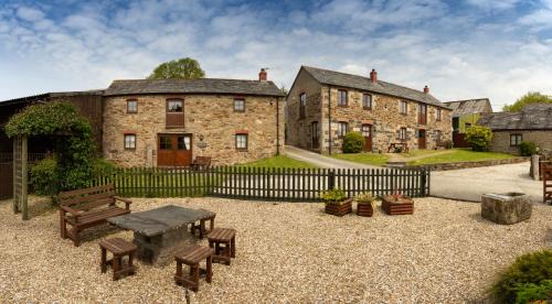 Cottage (4 Adults)