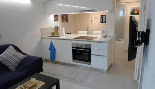 Apartment with Garden View