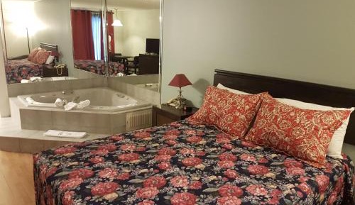 Queen Suite