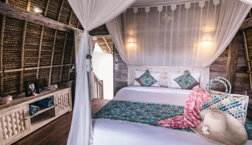 Standard Huts Ocean View 