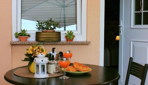 Studio Apartment with Sea View