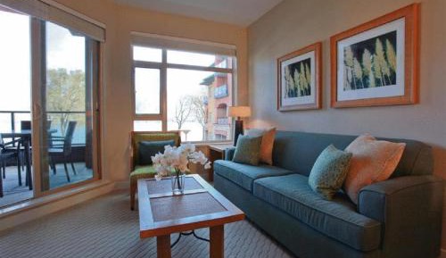 One-Bedroom Suite with City View
