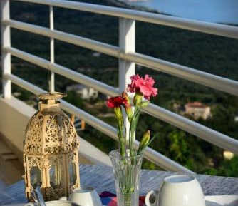 Studio with Balcony
