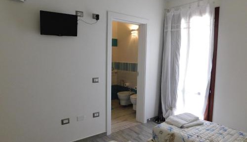 Double or Twin Room with Private Bathroom