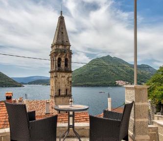Superior One-Bedroom Apartment with Shared Roof Terrace and Sea View