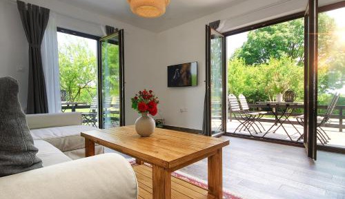 Apartment with Terrace