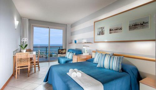 Junior Suite (2 Adults)