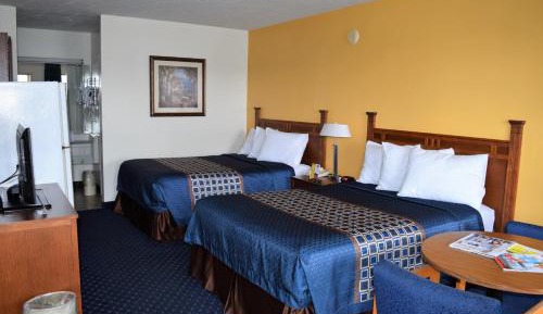 Standard Room with Two Double Beds - Non-Smoking