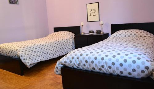 Twin Room with Private External Bathroom