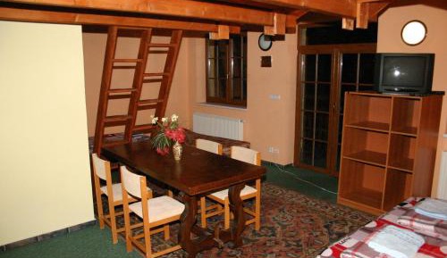 Sextuple Room