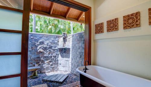 Queen Room Wailele