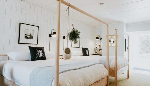 Deluxe Queen Suite