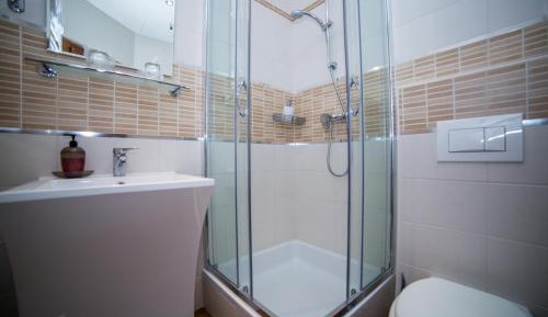 Deluxe Double Room with Balcony and Sea View